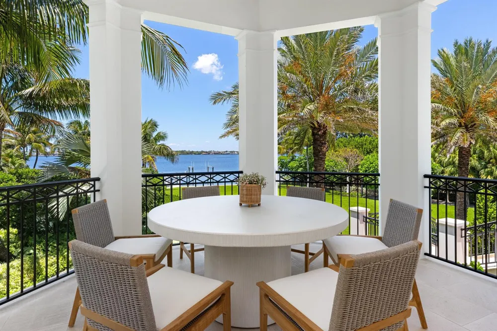 1616 S Ocean Boulevard Palm Beach, FL 33480