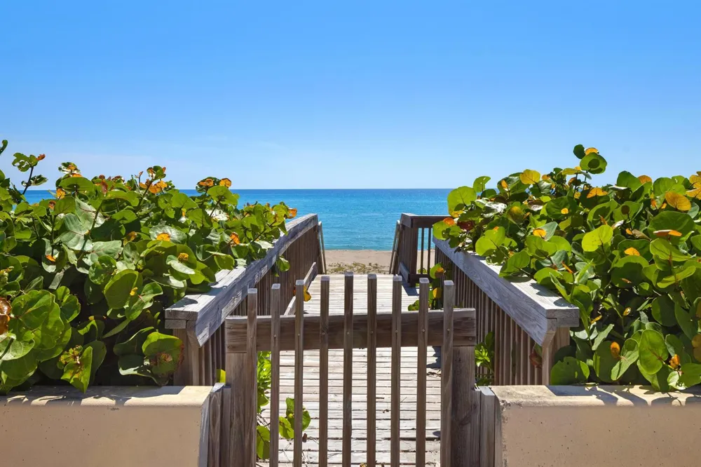 1616 S Ocean Boulevard Palm Beach, FL 33480
