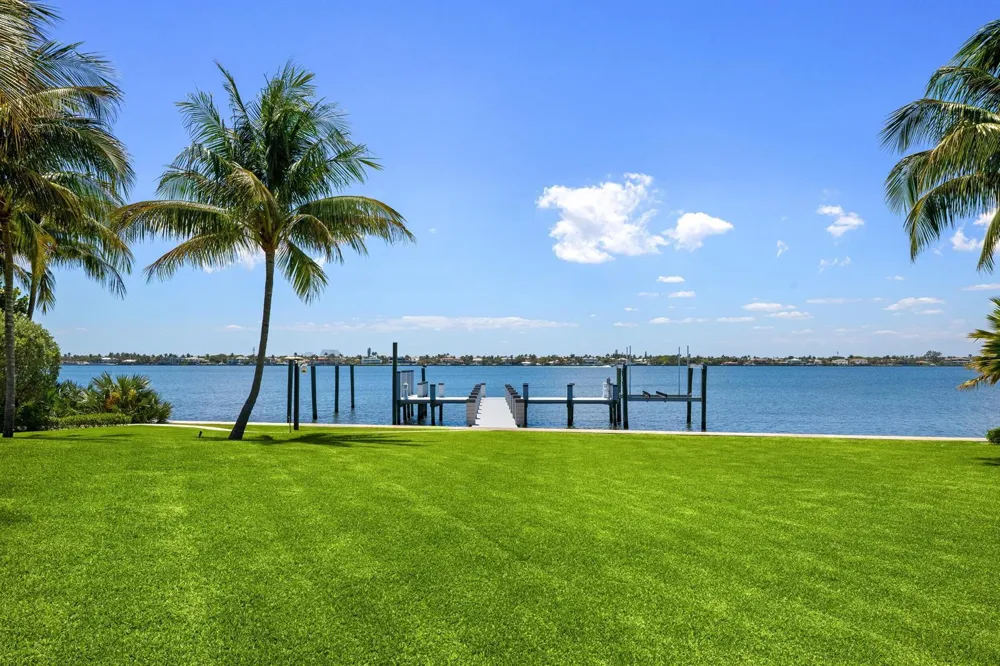 1616 S Ocean Boulevard Palm Beach, FL 33480
