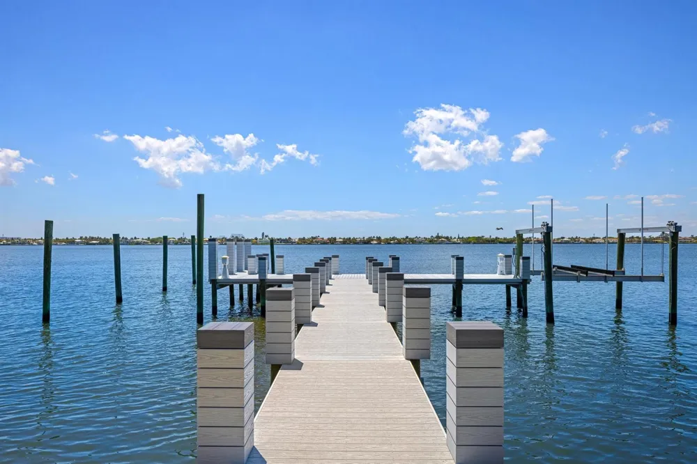 1616 S Ocean Boulevard Palm Beach, FL 33480