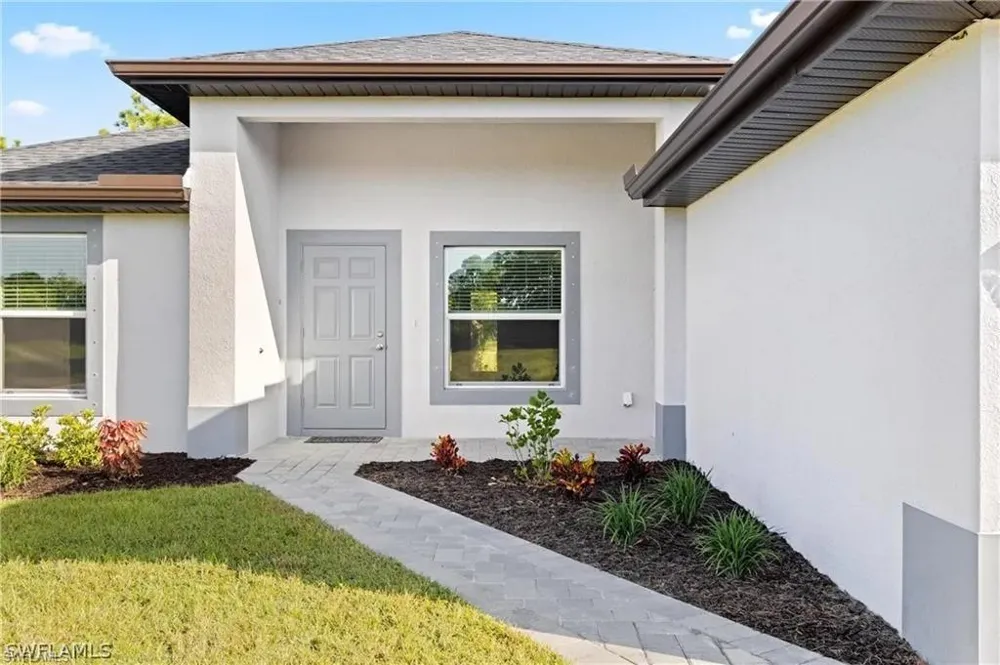 1322 NE 12th Place Cape Coral, FL 33909