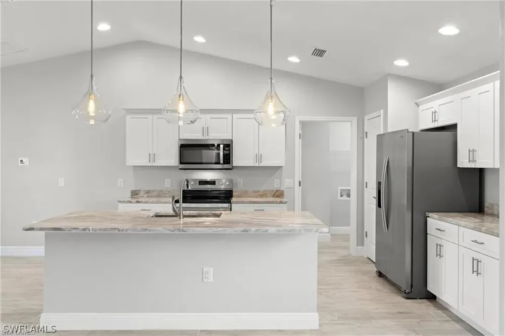 1322 NE 12th Place Cape Coral, FL 33909