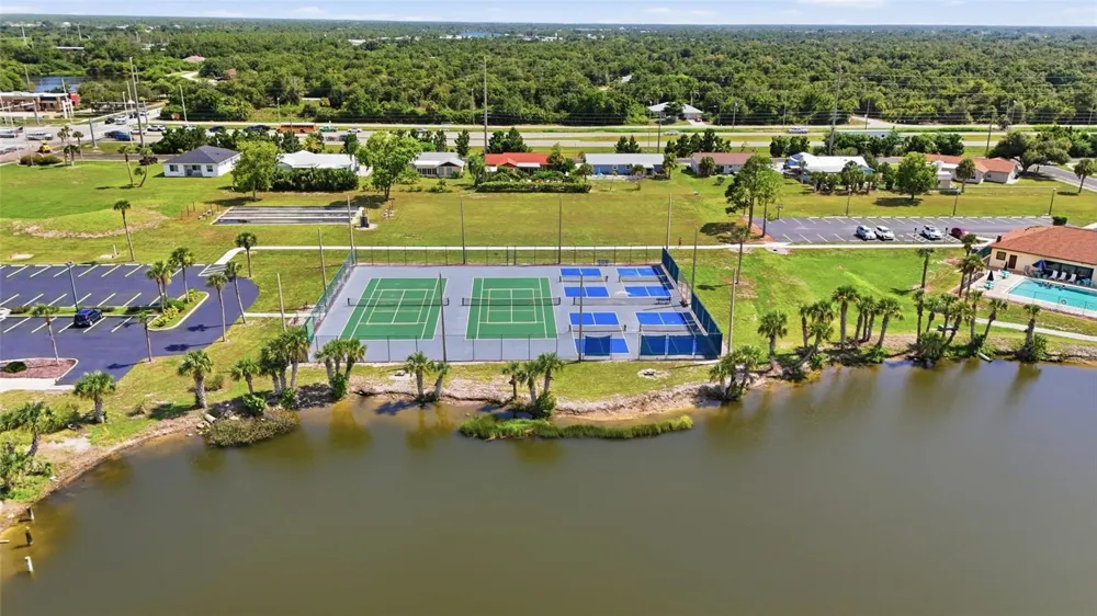 6249 DRUCKER CIRCLE Port Charlotte, FL 33981