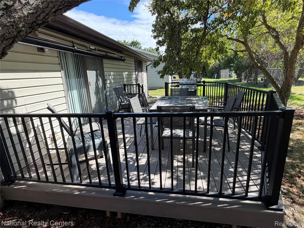 38561 Deer Creek Boulevard Westland City, MI 48185