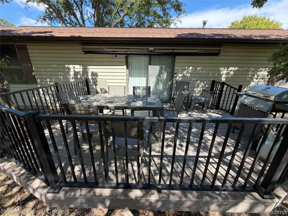 38561 Deer Creek Boulevard Westland City, MI 48185