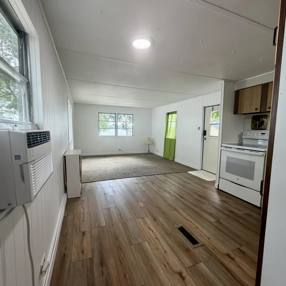 3286 Wolf Lake Drive #23 Peacock Township, MI 49304