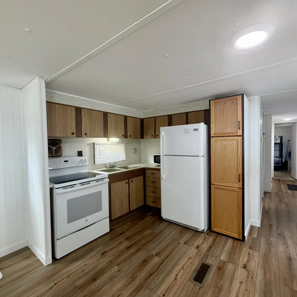 3286 Wolf Lake Drive #23 Peacock Township, MI 49304