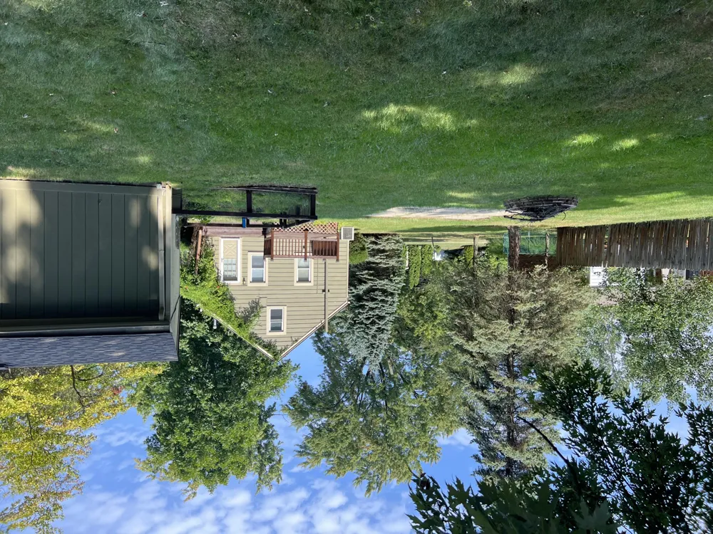 686 Troywood Drive Troy City, MI 48083