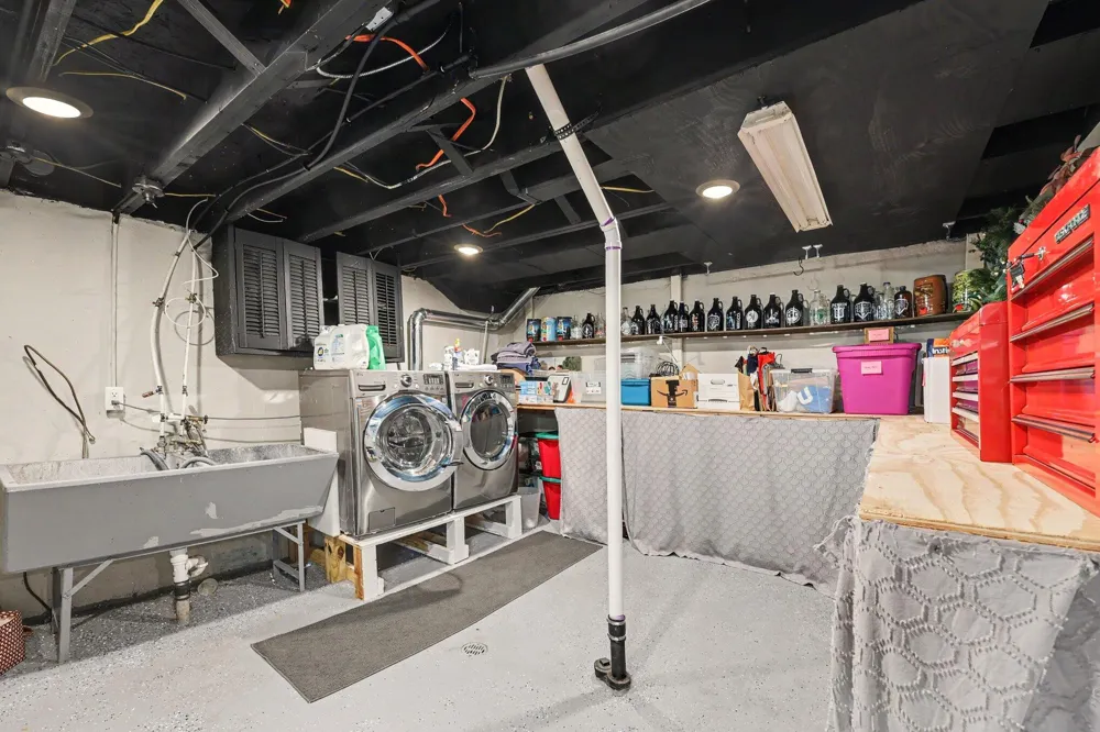 29928 Rock Creek Drive Southfield City, MI 48076