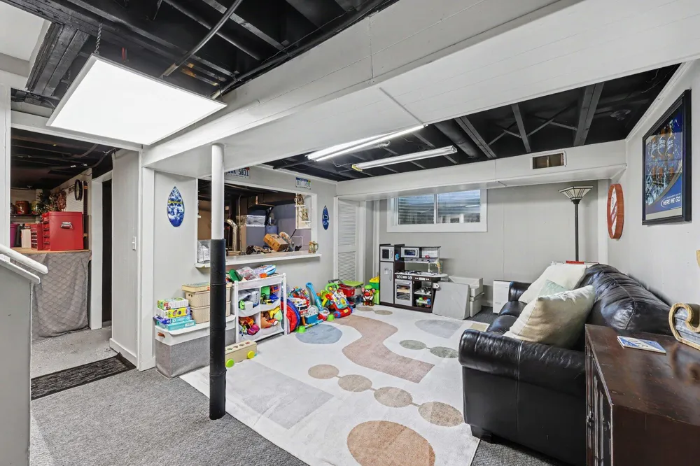 29928 Rock Creek Drive Southfield City, MI 48076