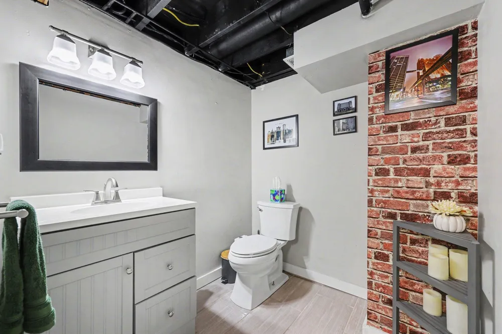 29928 Rock Creek Drive Southfield City, MI 48076