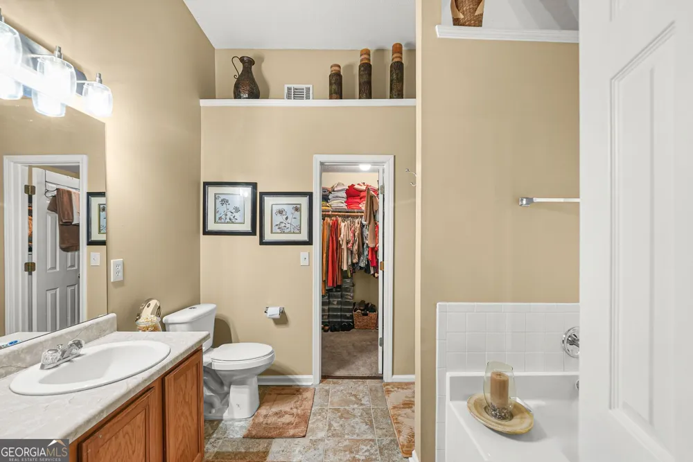 516 Gonzaga CIR Hampton, GA 30228