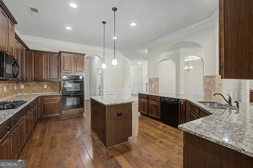 741 Stonebranch DR Loganville, GA 30052
