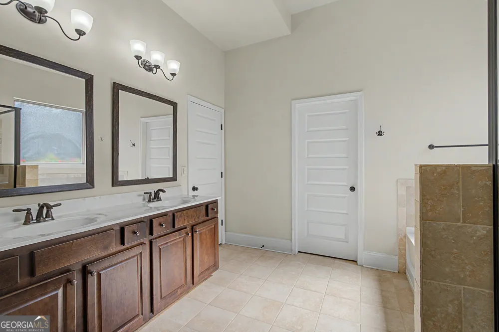 741 Stonebranch DR Loganville, GA 30052
