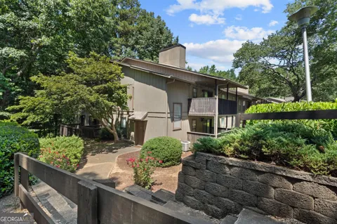 2403 Cumberland CT SE