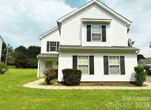 1201 Winding Path Road