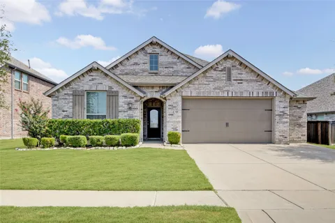 1819 Huntsman Way