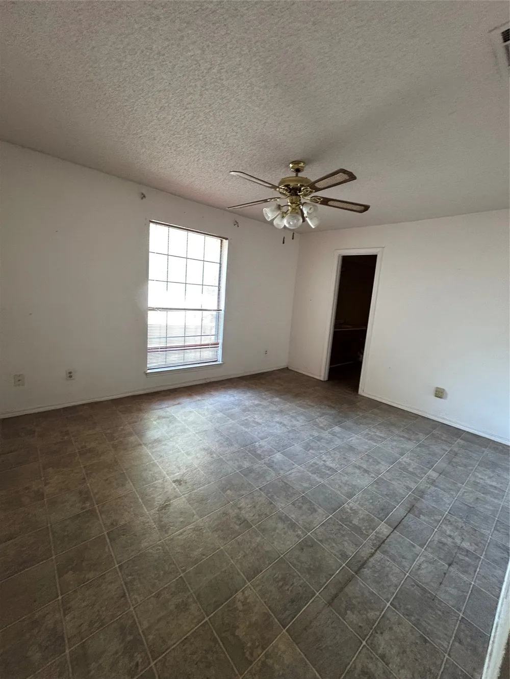 544 Renee Lane DeSoto, TX 75115