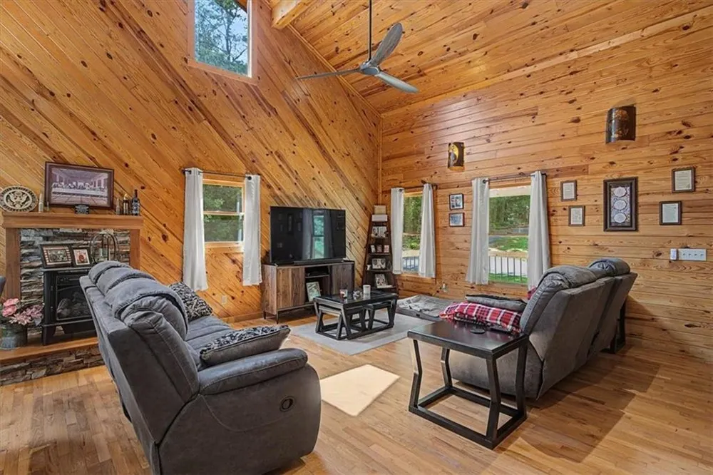 335 Dunn Road Silver Creek, GA 30173