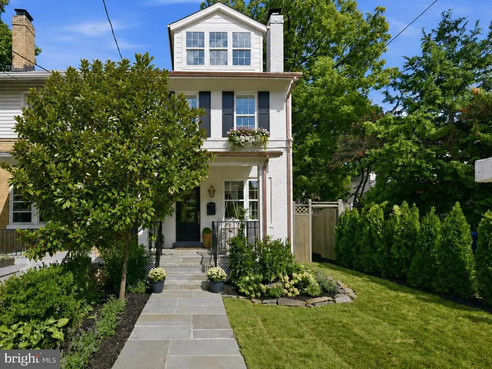 4611 43RD PLACE NW Washington, DC 20016