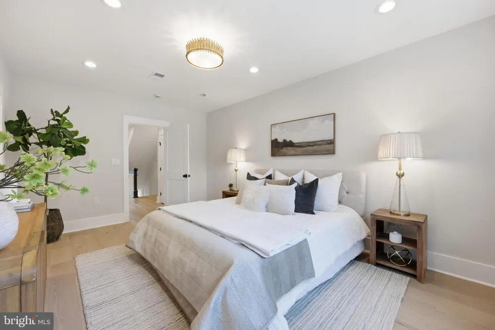 4611 43RD PLACE NW Washington, DC 20016