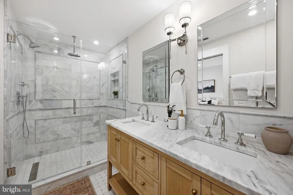 4611 43RD PLACE NW Washington, DC 20016