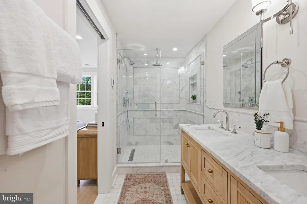 4611 43RD PLACE NW Washington, DC 20016