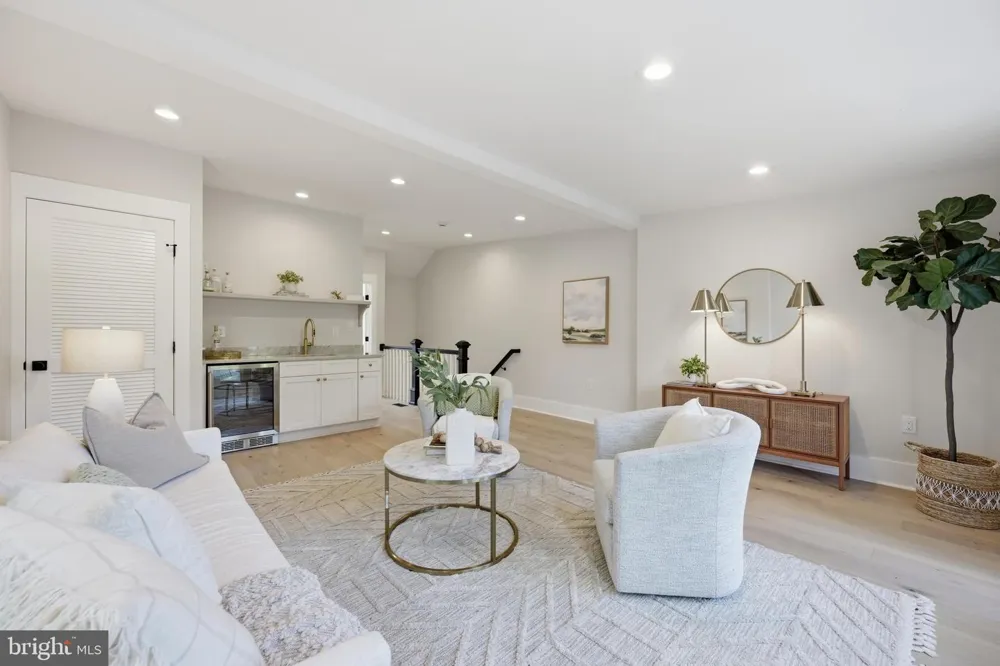 4611 43RD PLACE NW Washington, DC 20016