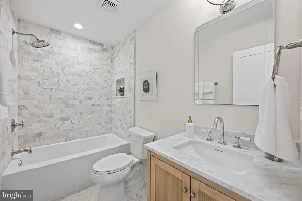 4611 43RD PLACE NW Washington, DC 20016