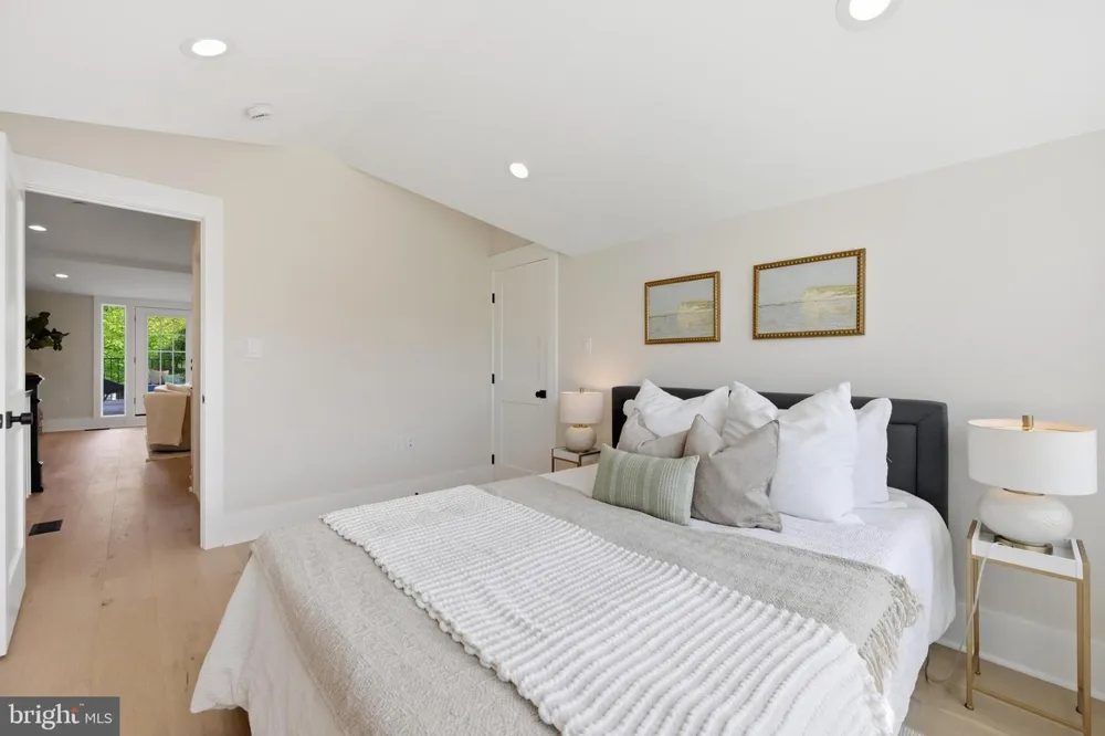 4611 43RD PLACE NW Washington, DC 20016