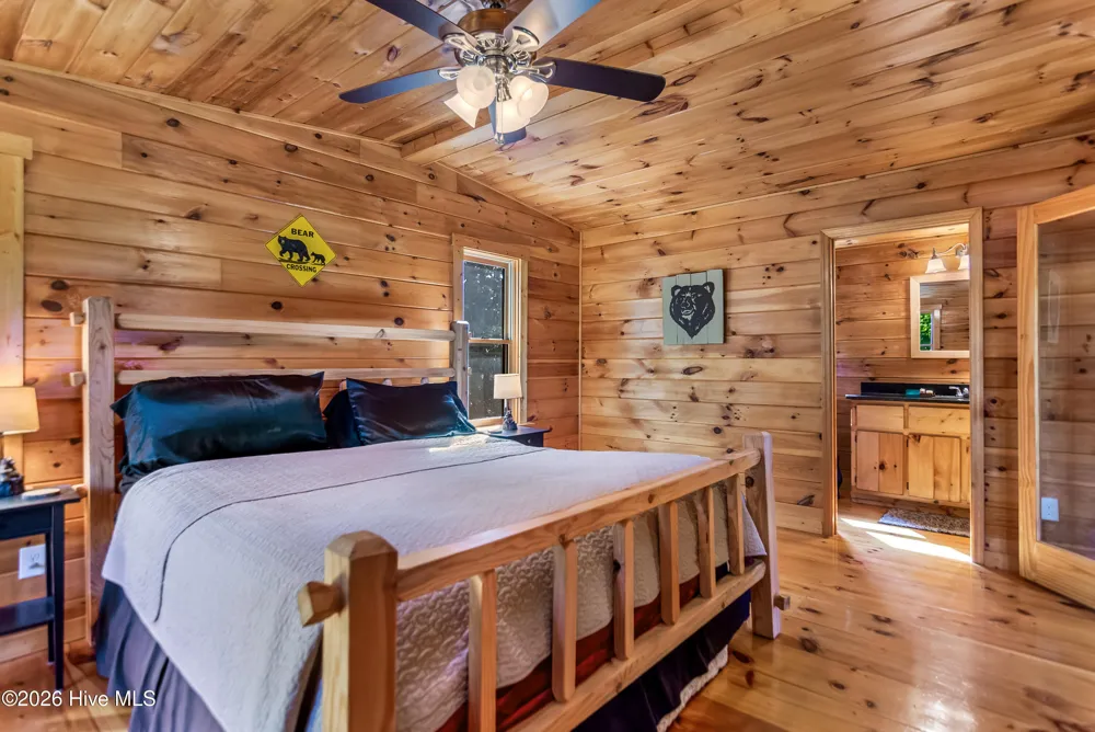 20 Locust Pointe Trail Murphy, NC 28906