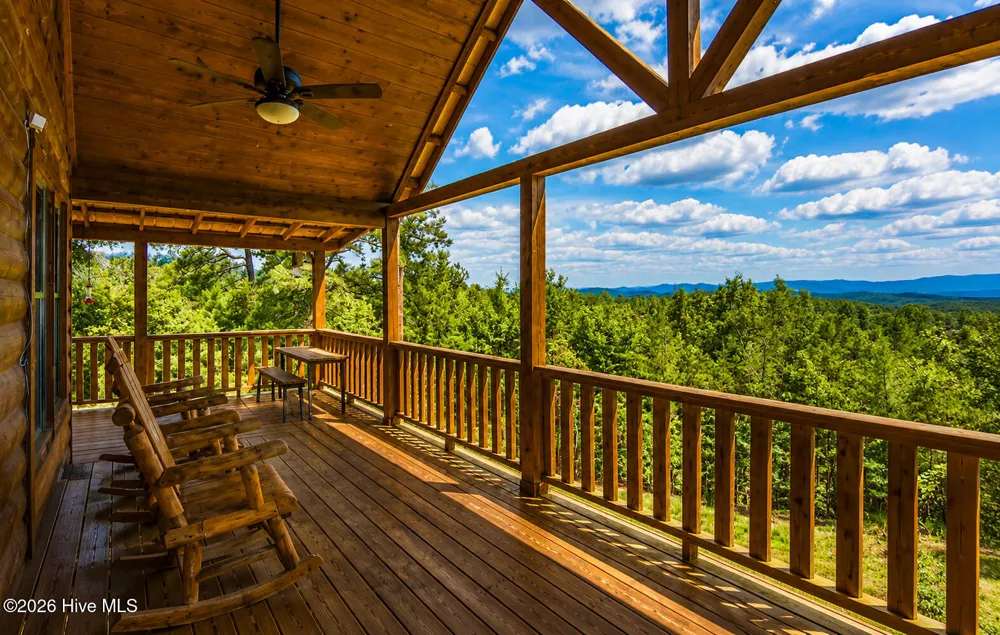 20 Locust Pointe Trail Murphy, NC 28906