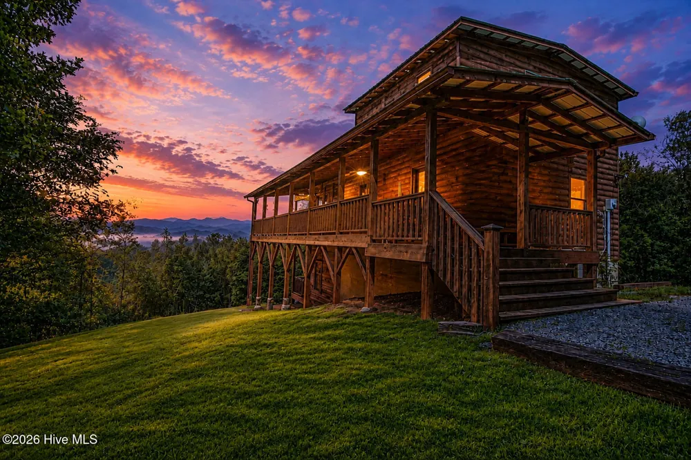 20 Locust Pointe Trail Murphy, NC 28906