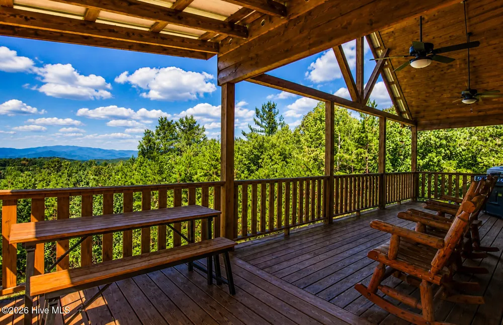 20 Locust Pointe Trail Murphy, NC 28906
