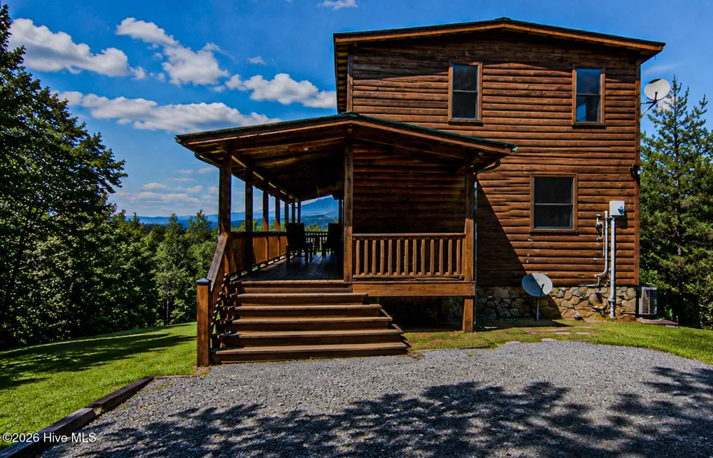 20 Locust Pointe Trail Murphy, NC 28906