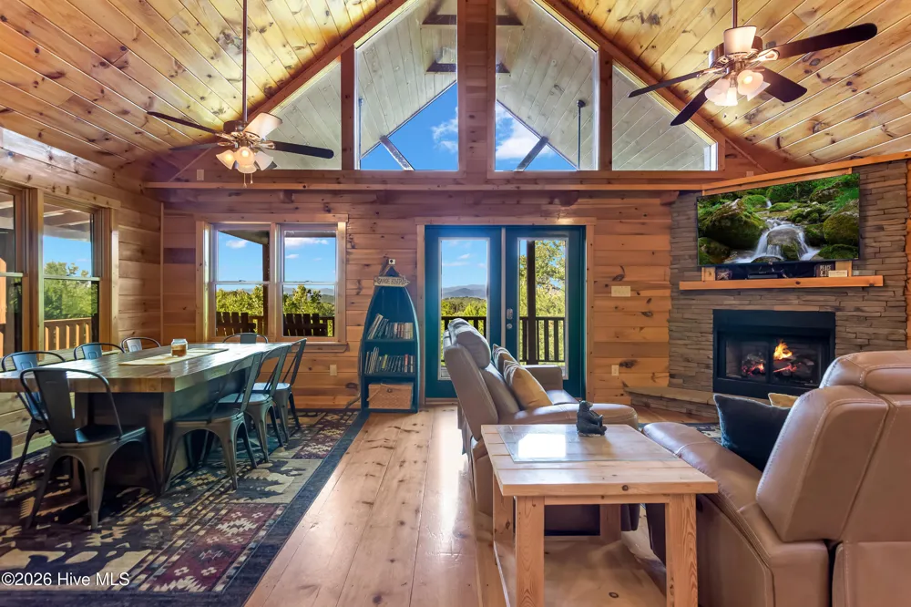 20 Locust Pointe Trail Murphy, NC 28906
