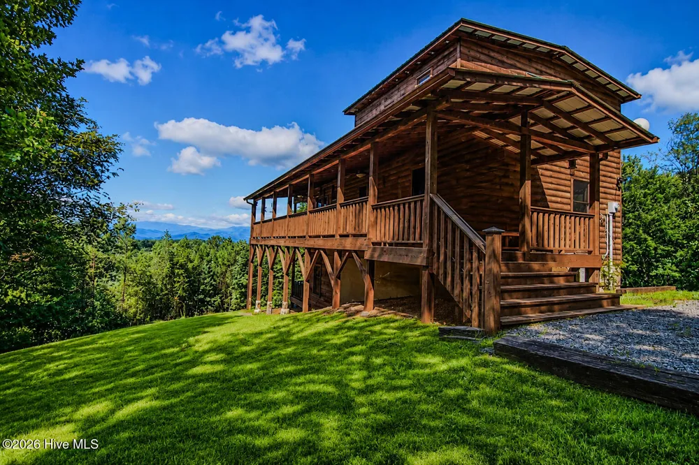 20 Locust Pointe Trail Murphy, NC 28906