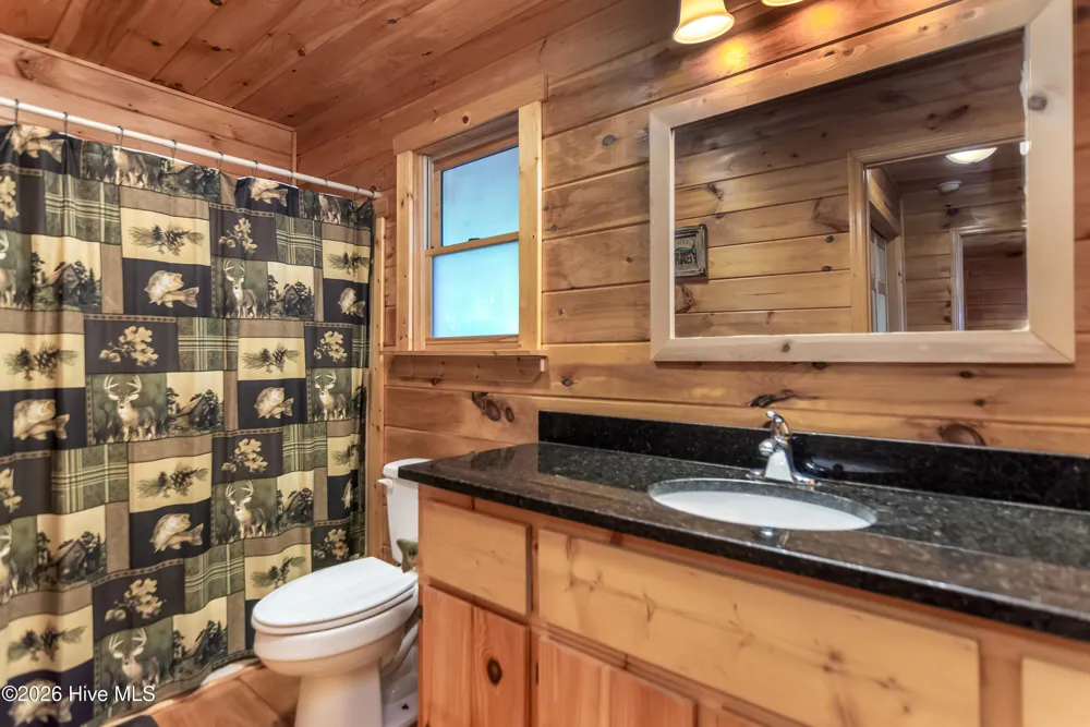 20 Locust Pointe Trail Murphy, NC 28906