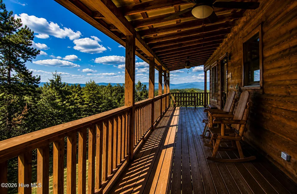 20 Locust Pointe Trail Murphy, NC 28906