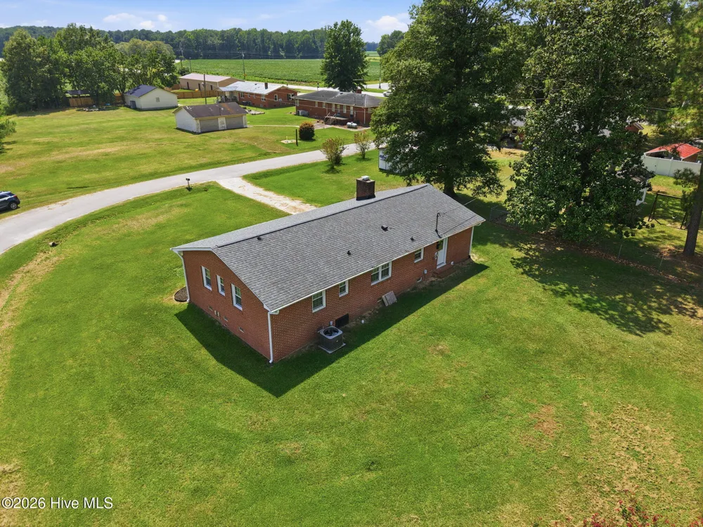 141 Hinnant Street Snow Hill, NC 28580