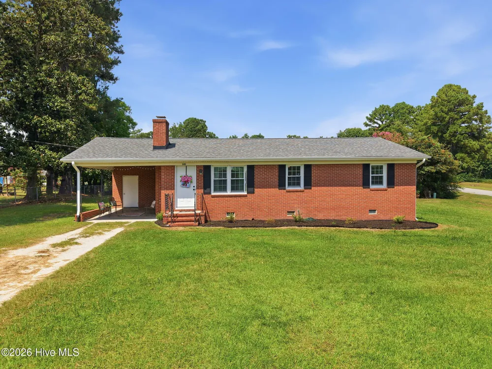 141 Hinnant Street Snow Hill, NC 28580