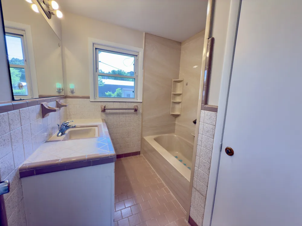 222 Yorktown Rd Clarksville, TN 37042