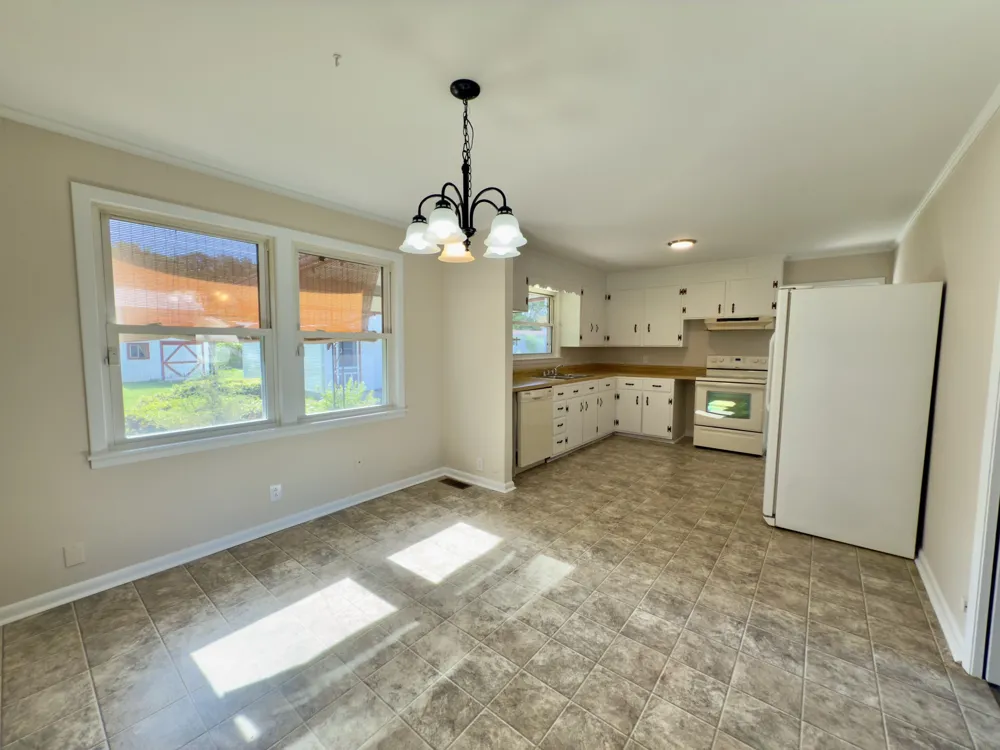 222 Yorktown Rd Clarksville, TN 37042