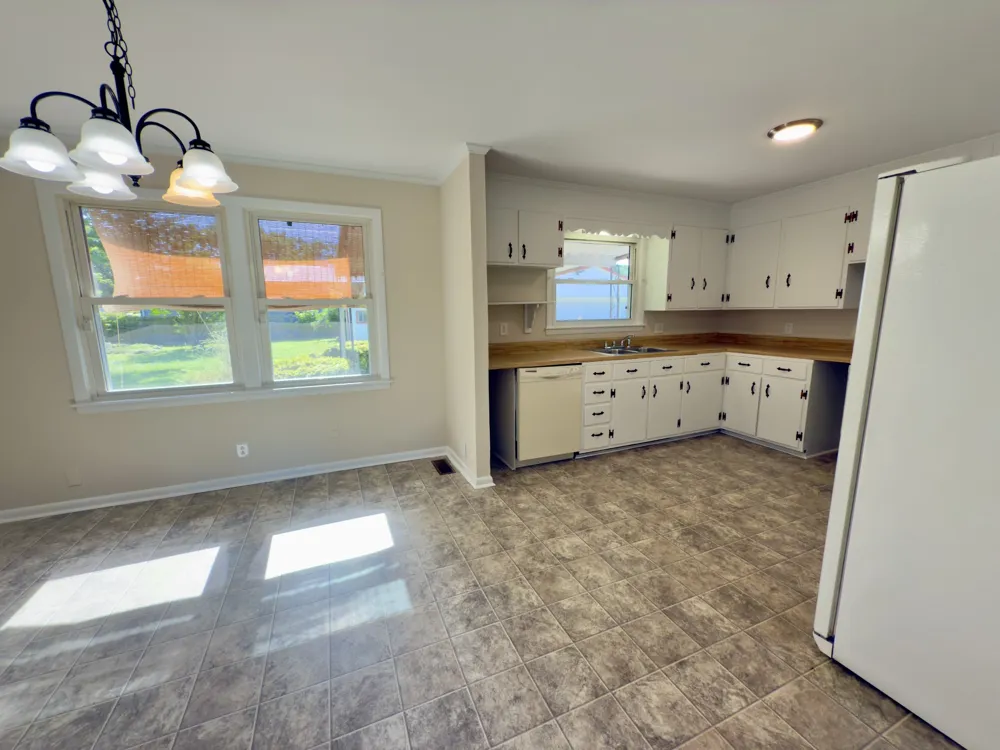 222 Yorktown Rd Clarksville, TN 37042