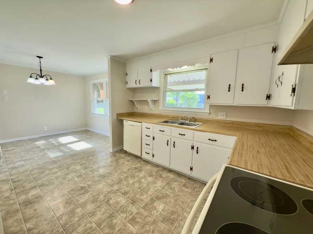 222 Yorktown Rd Clarksville, TN 37042