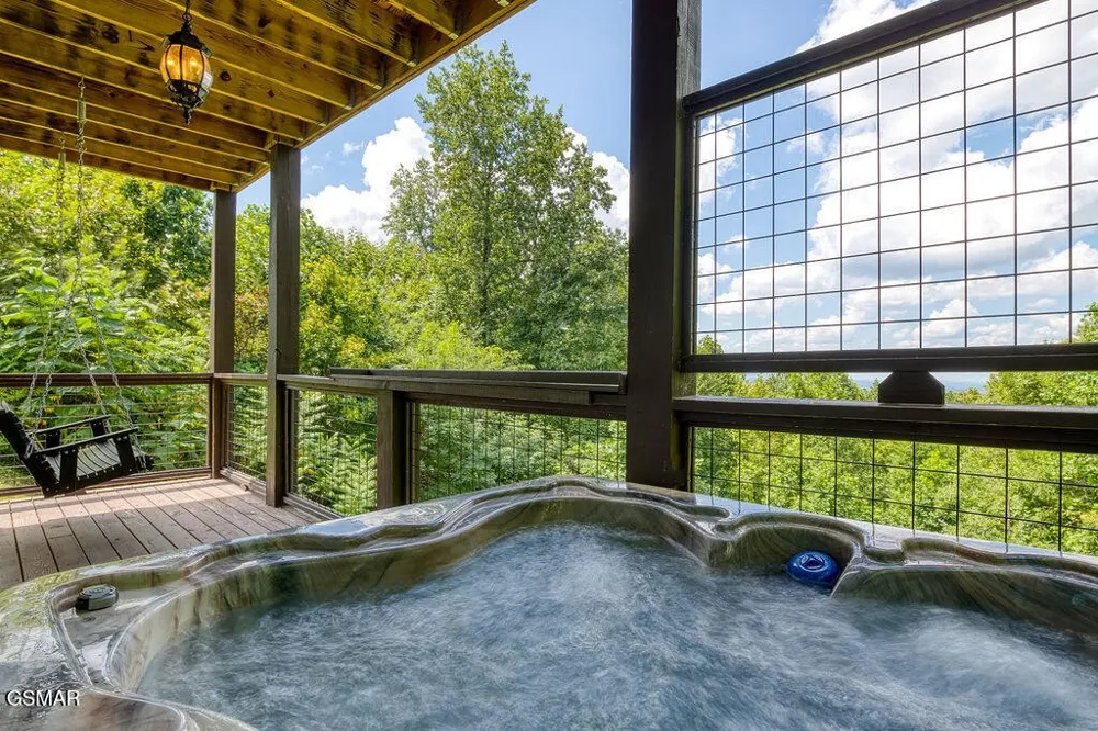 827 Kings Way Gatlinburg, TN 37738