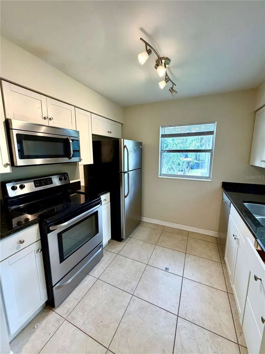 1123 ELMWOOD STREET #E Orlando, FL 32801