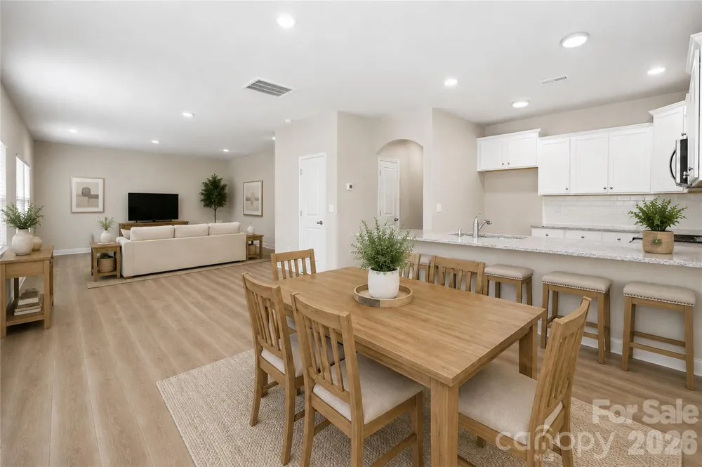 2224 Dardan Woods Drive Charlotte, NC 28215