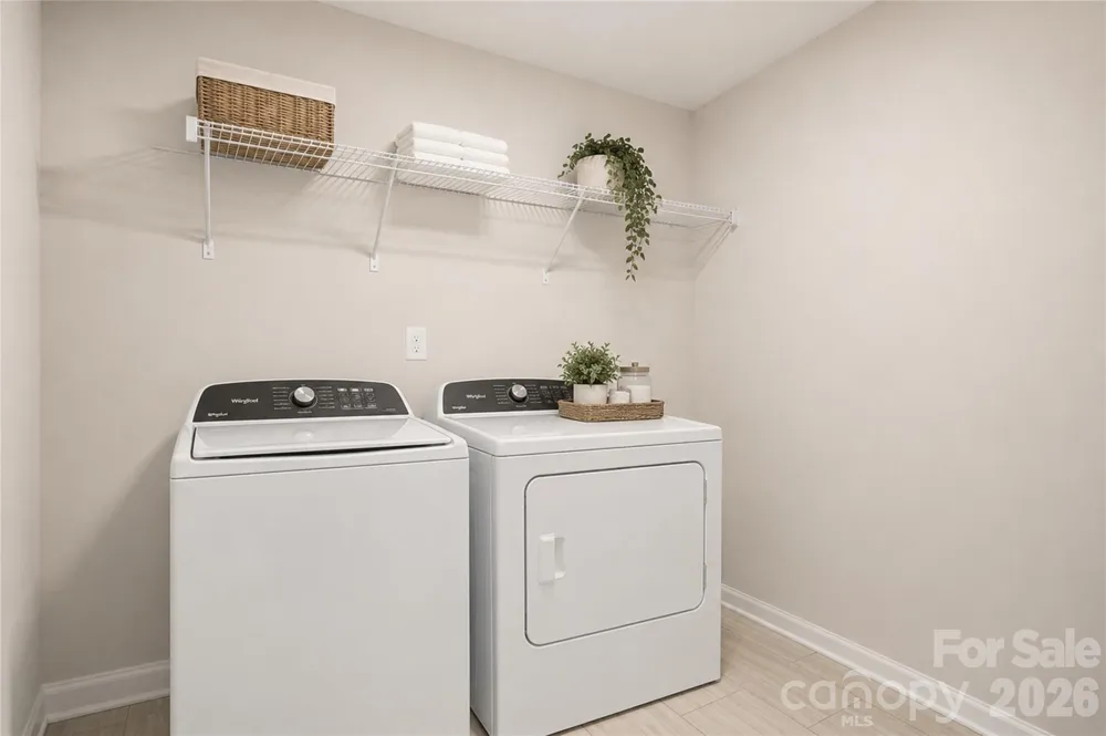 2224 Dardan Woods Drive Charlotte, NC 28215