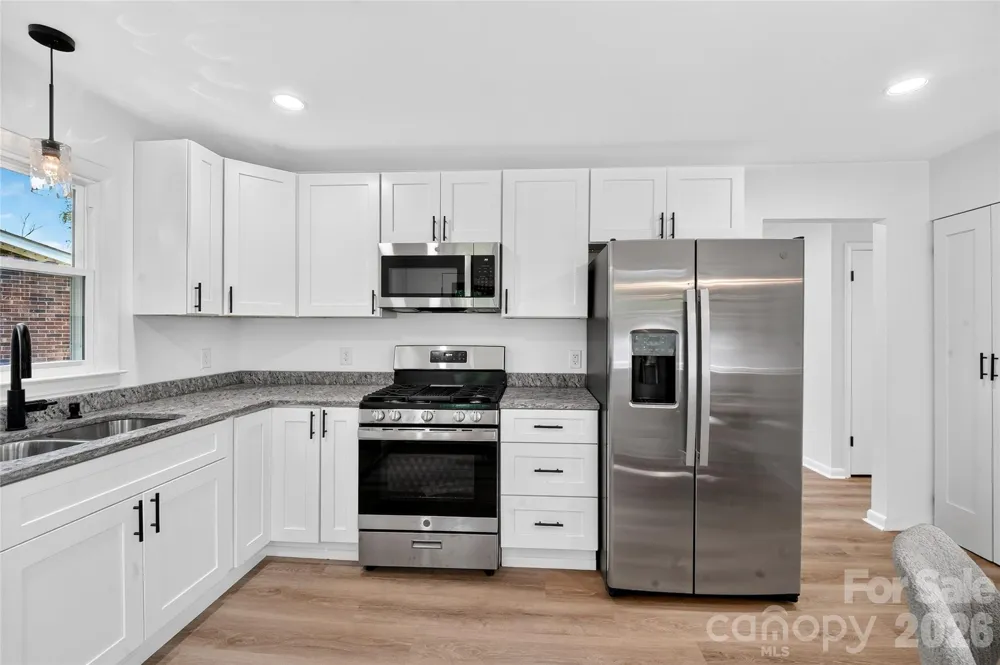 4040 Burnham Court Winston Salem, NC 27105